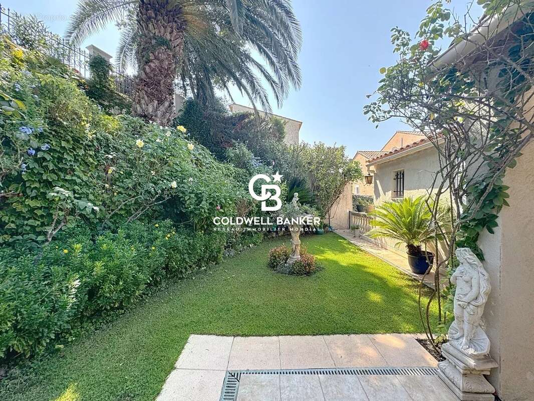 Maison à SAINT-RAPHAEL