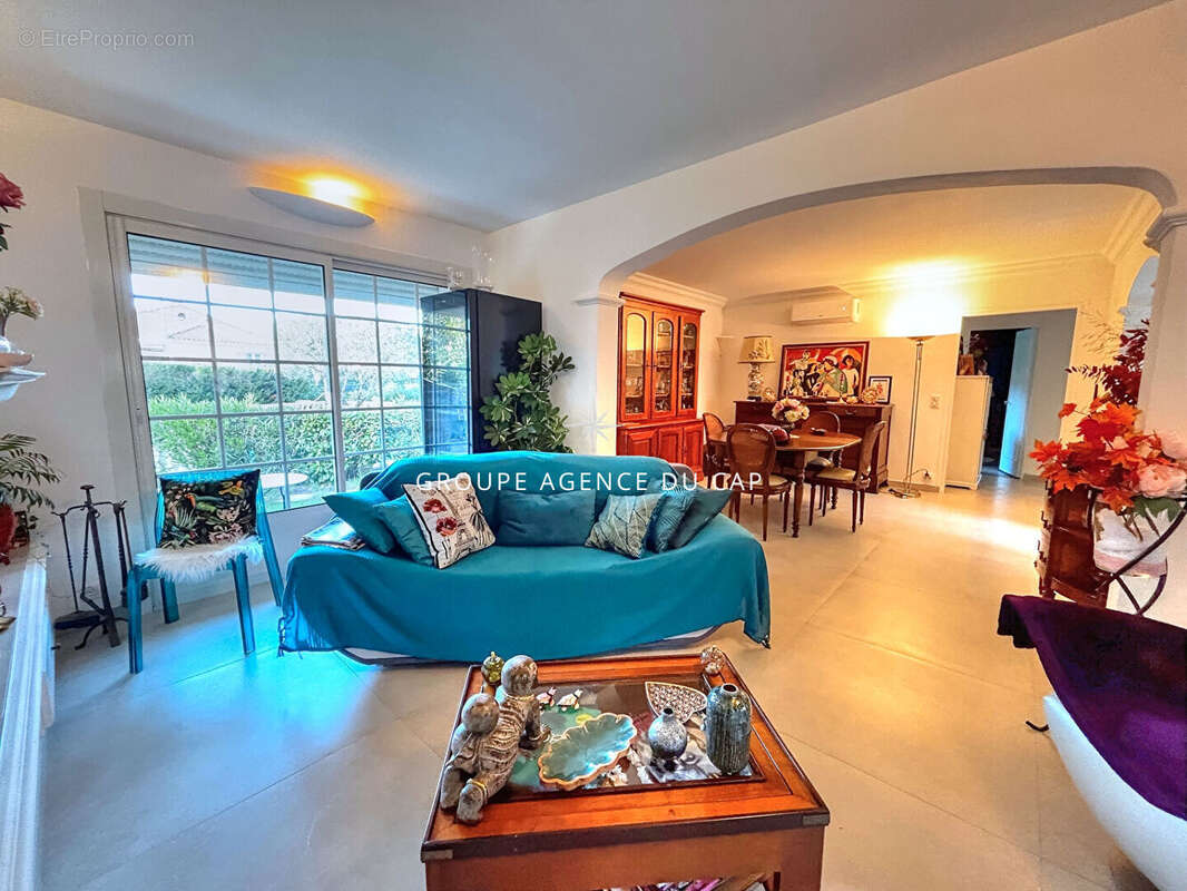 Maison à SAINT-RAPHAEL