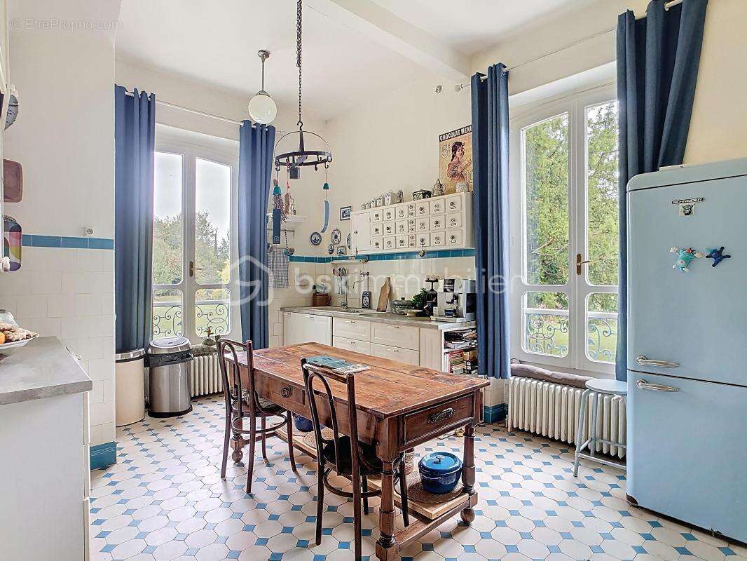 Maison à GERMIGNY-L'EVEQUE