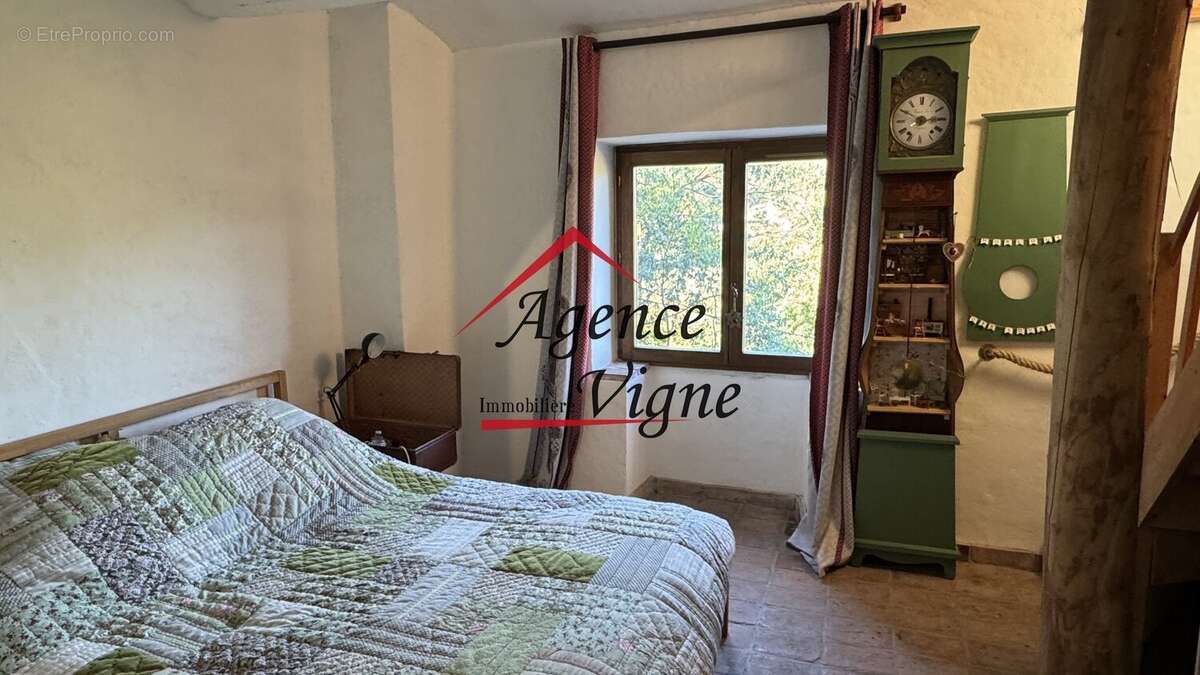 Maison à SAINT-FLORENT-SUR-AUZONNET