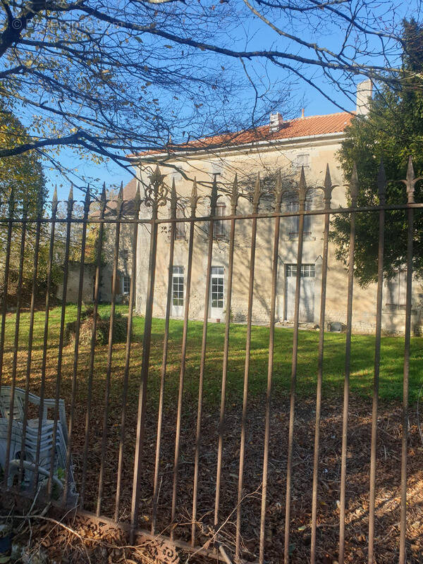Maison à SAINT-BONNET