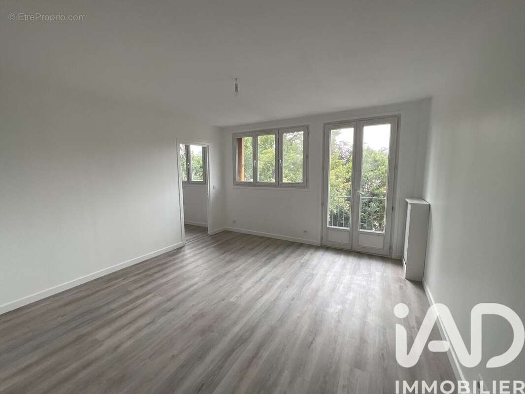 Photo 6 - Appartement à LIVRY-GARGAN