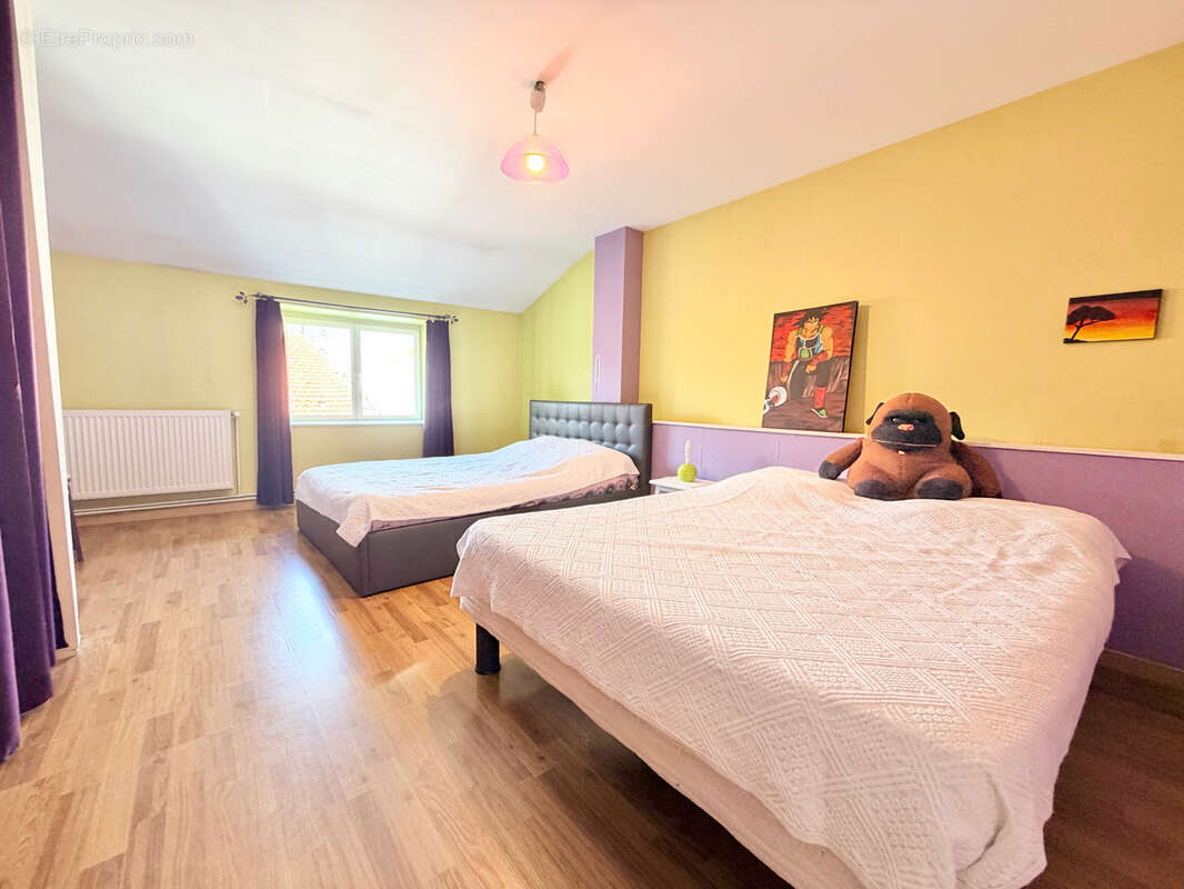 Maison à CHOLOY-MENILLOT