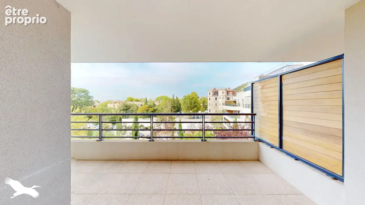A VENDRE - Marseille 9e, Secteur Le Redon - Appartement 2 pièces 40m² avec terrasse et place de parking privative - photo 2