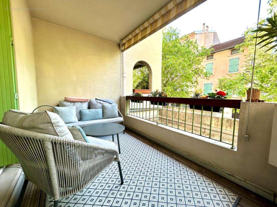 Appartement à BOURG-DE-PEAGE