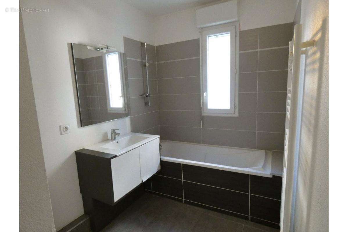 Appartement à JUVIGNAC