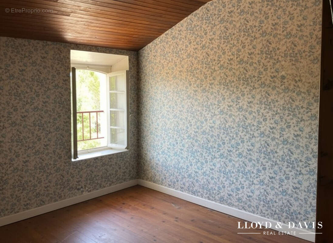 Chambre  - Maison à LA BASTIDE-CLAIRENCE