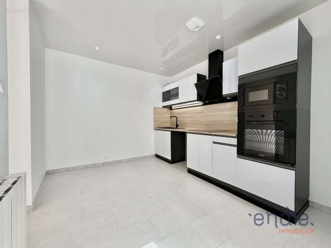 Appartement à GRAY