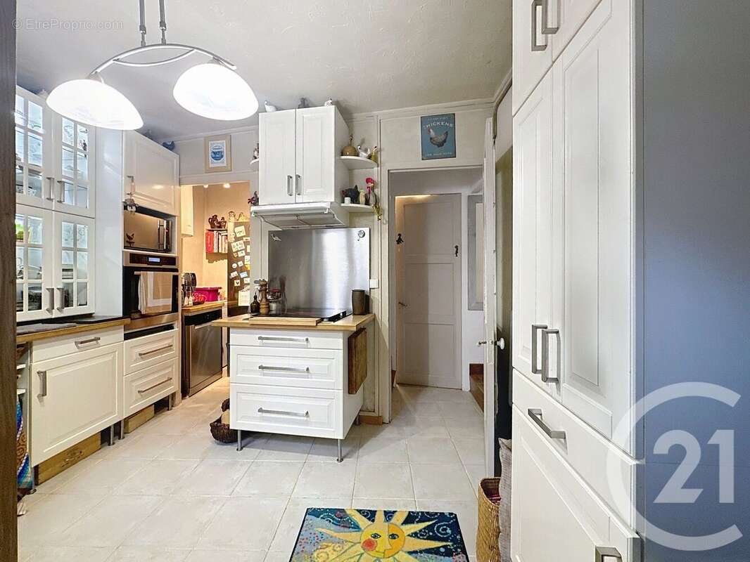 Maison à SAINT-MERY