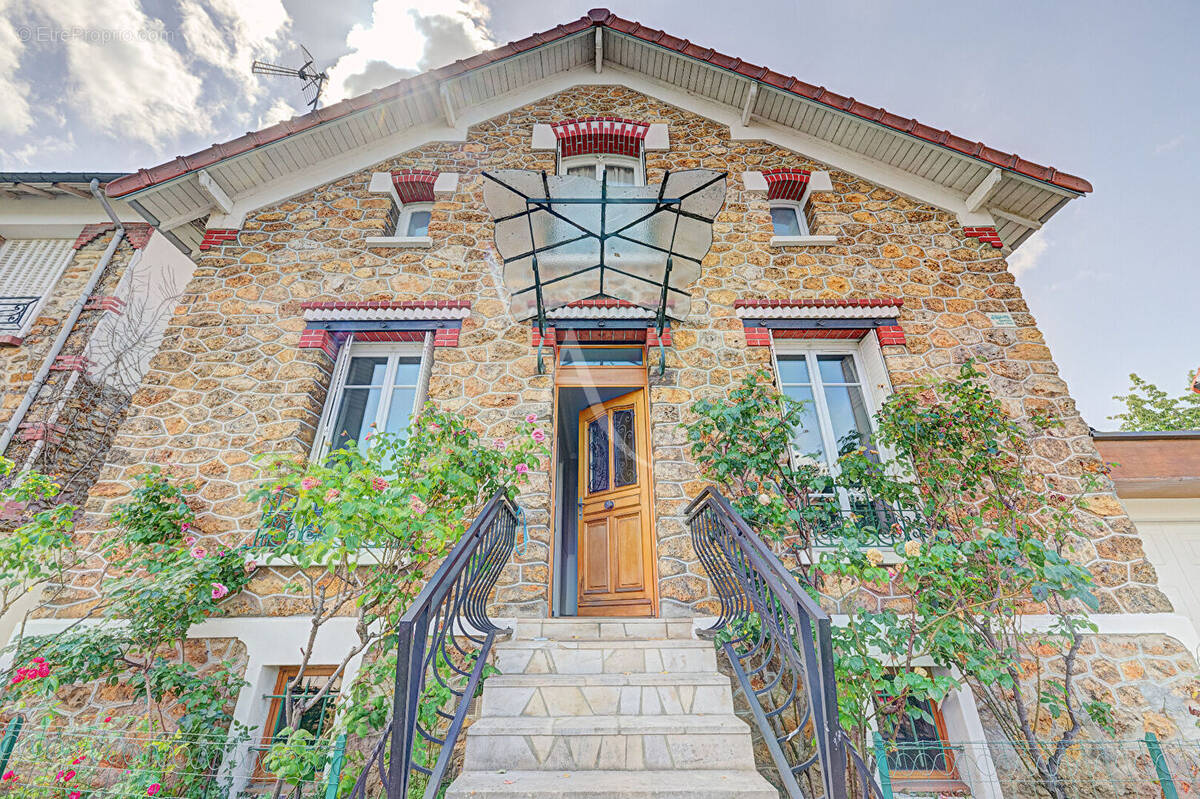 Maison à LE PERREUX-SUR-MARNE
