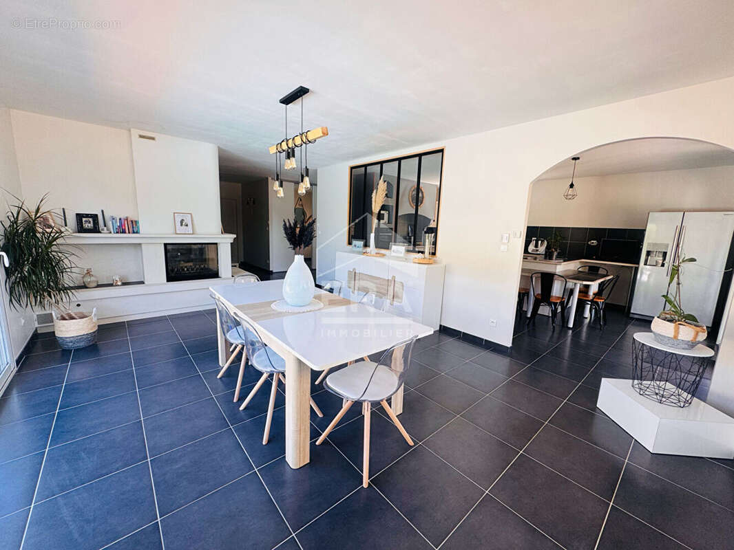 Maison récente 4 pièces avec piscine à vendre à Saint Ciers sur Gironde - photo 7