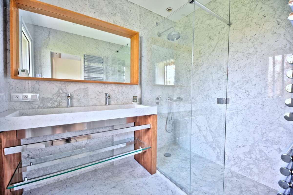 Maison à MONTFORT-L'AMAURY