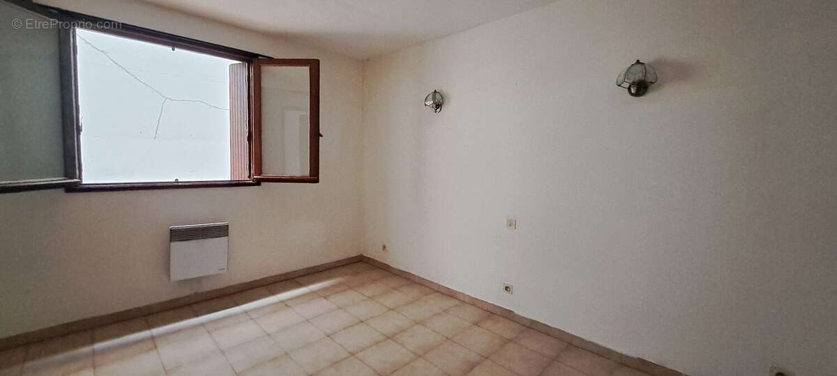 Maison à BESSAN