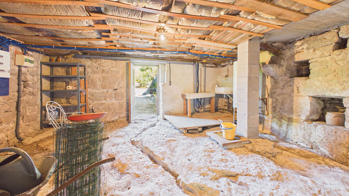 Maison perchée au bout d une impasse ! - photo 12