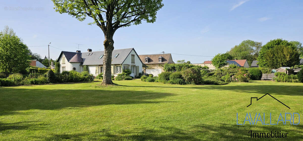 Maison 285 m² à Rubempre  - photo 9