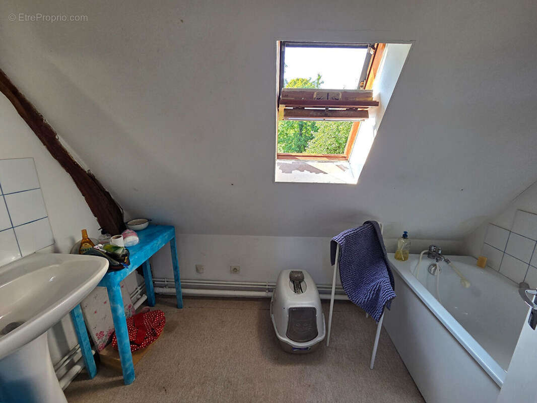 Maison à SAINT-DENIS-DES-MONTS