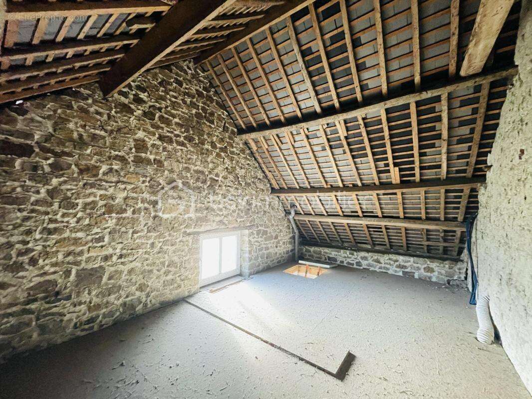 Maison à HIREL