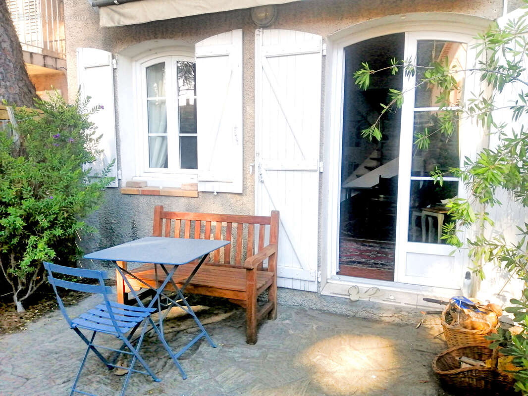 Appartement à HYERES