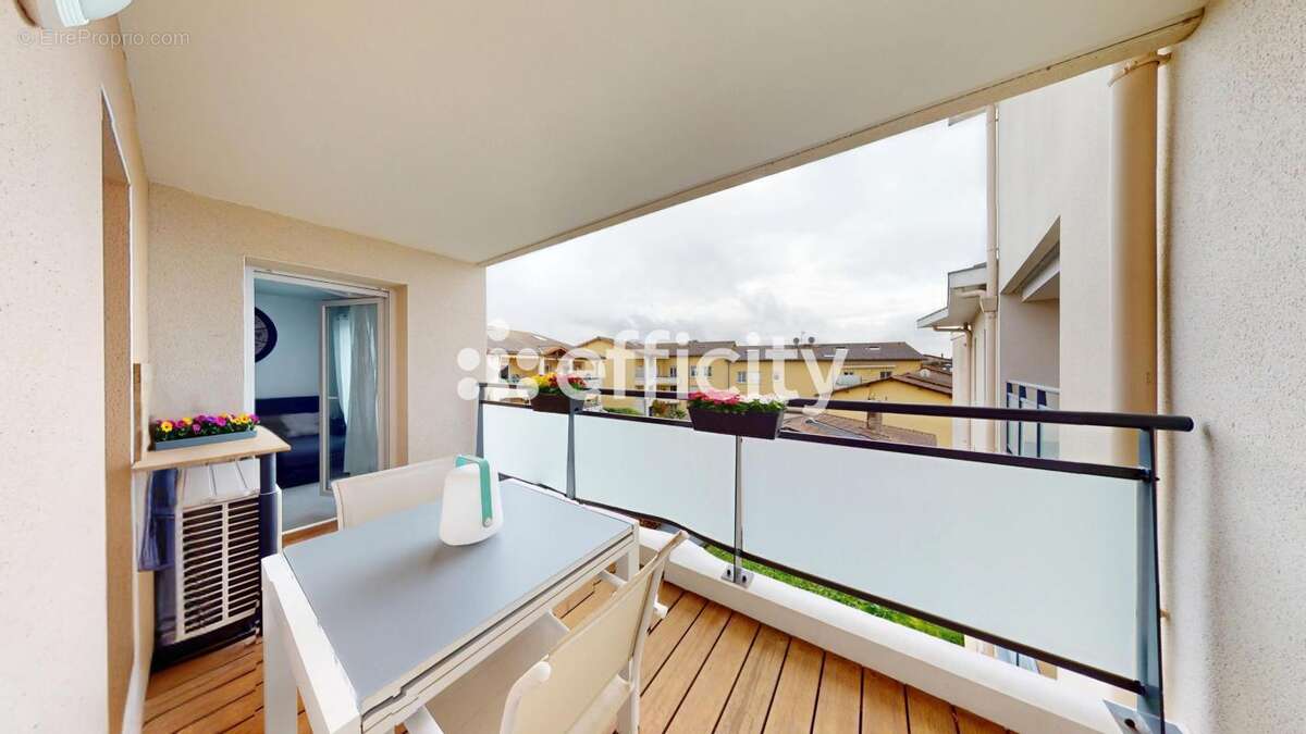 Appartement à VOURLES