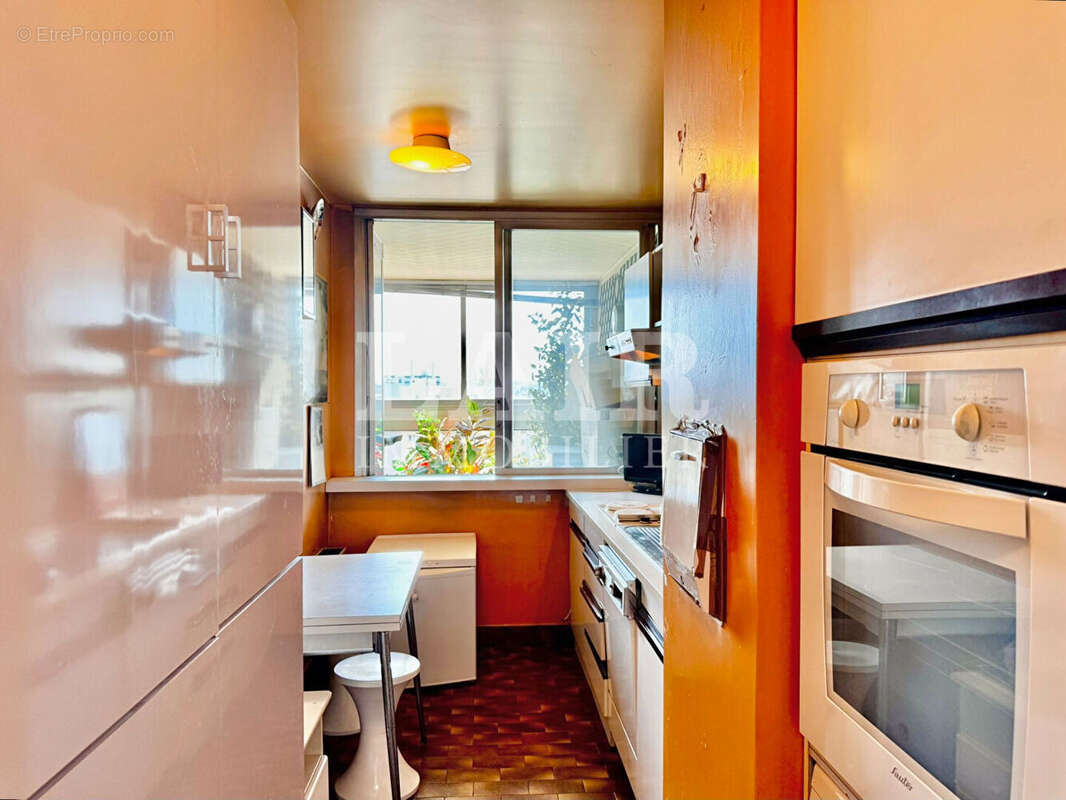 Appartement 85m² à vendre à Paris, 15e arr. quartier Beaugrenelle - Ref 13921 - photo 4