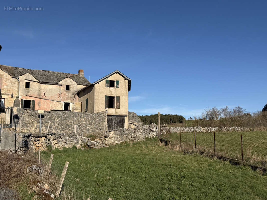 Maison à LE MASSEGROS