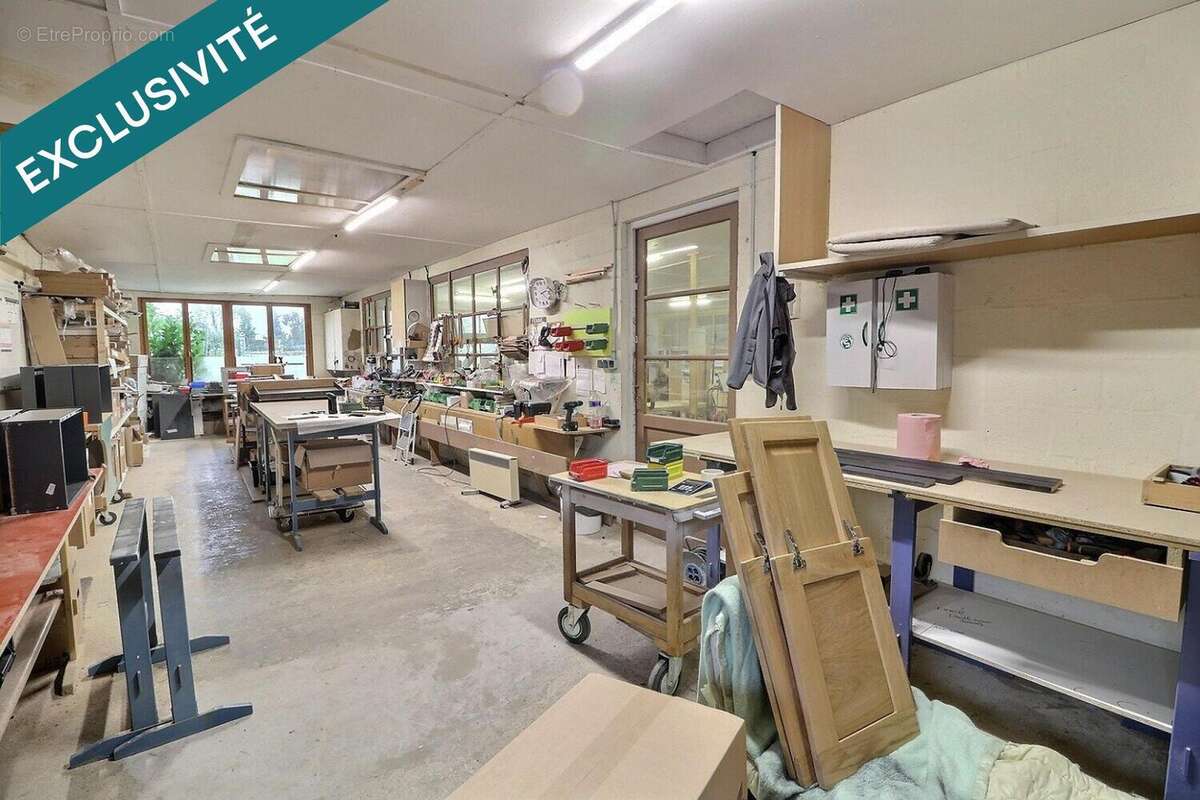 Photo 6 - Commerce à LE QUESNOY