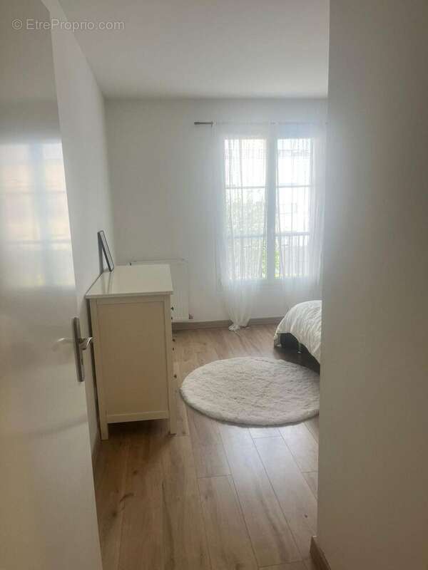 Appartement 49 m² à Villeneuve-Saint-Denis  - photo 4