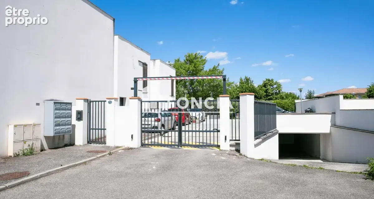 Villa 4 pièces avec terrasses - jardin - une place de parking - photo 3