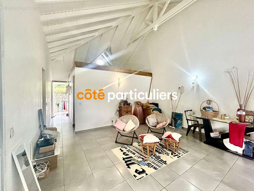 Appartement à LE GOSIER