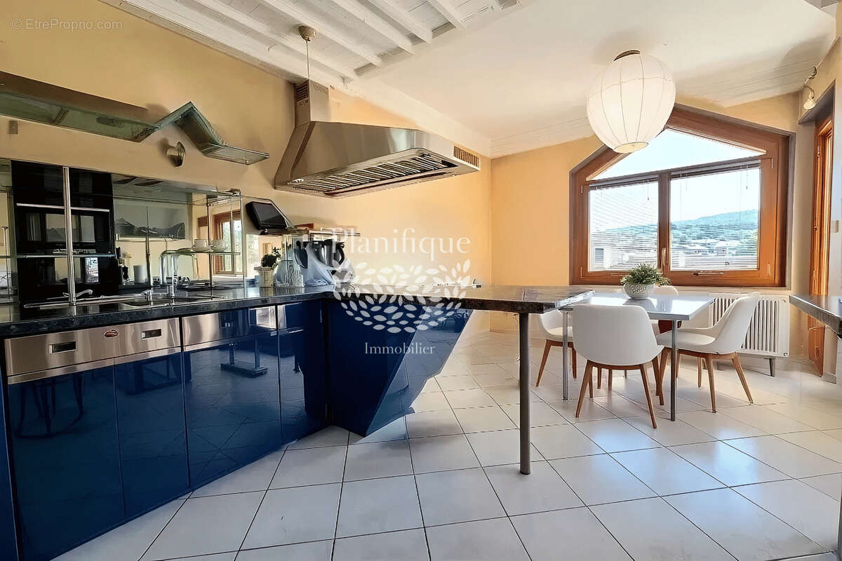 Appartement à REIGNIER