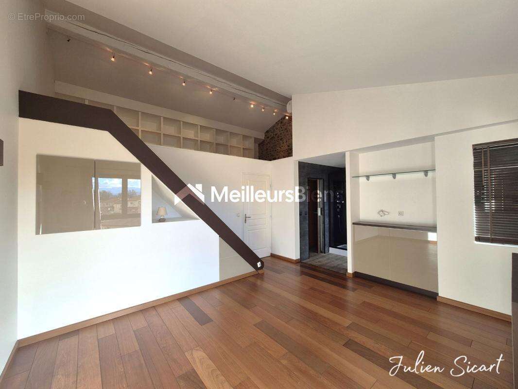 Maison à VILLENEUVE-LA-RIVIERE