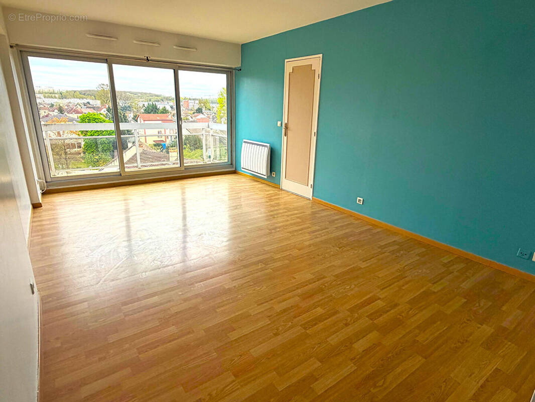 Appartement à LIVRY-GARGAN