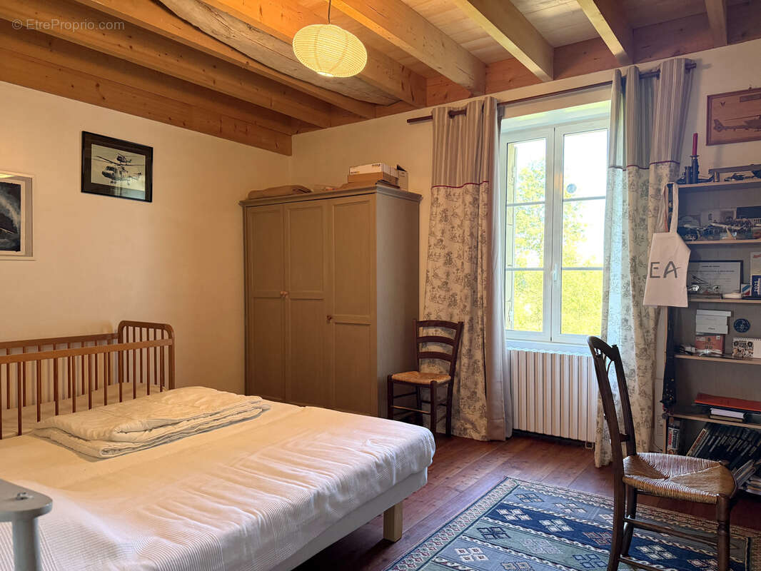 Maison à TOMBEBOEUF