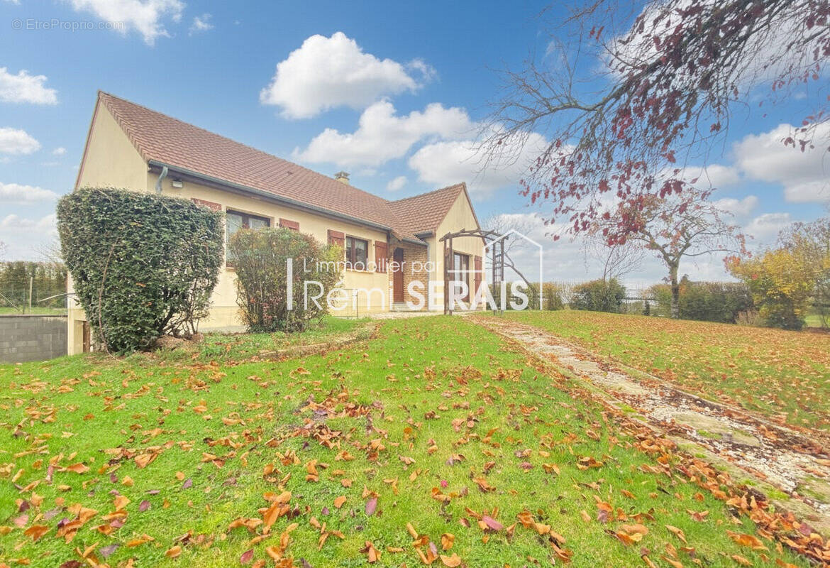 Maison à MOULINS-SUR-ORNE