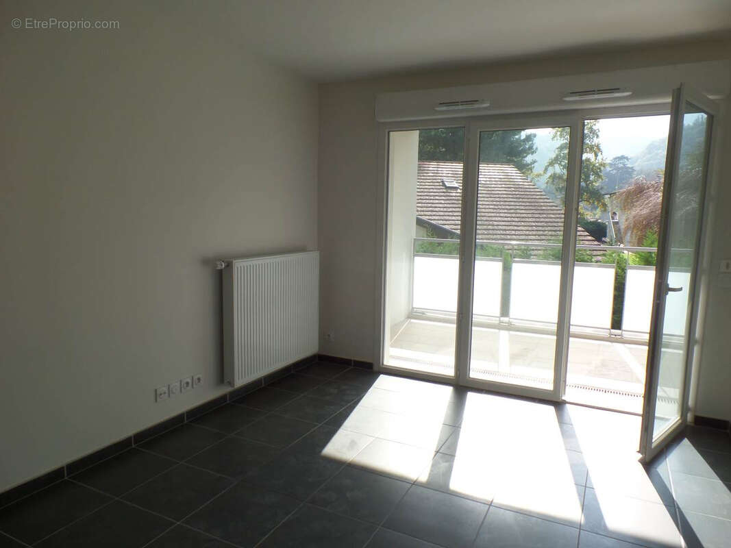 Appartement à GIERES