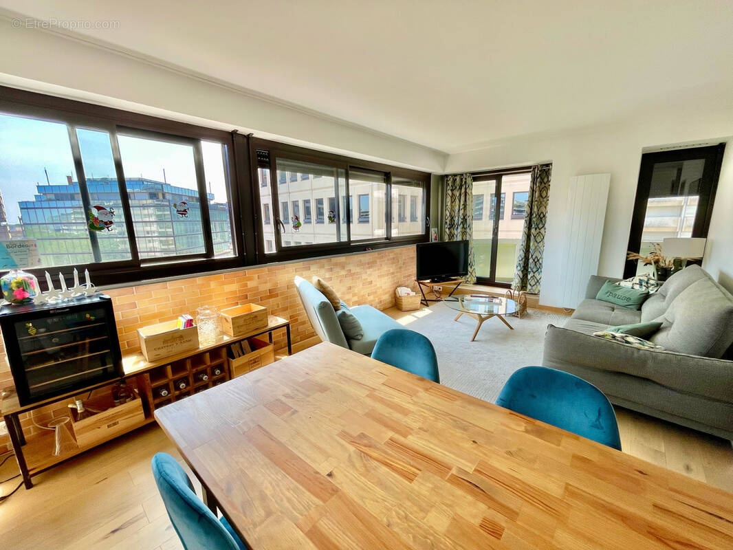 Appartement à BORDEAUX