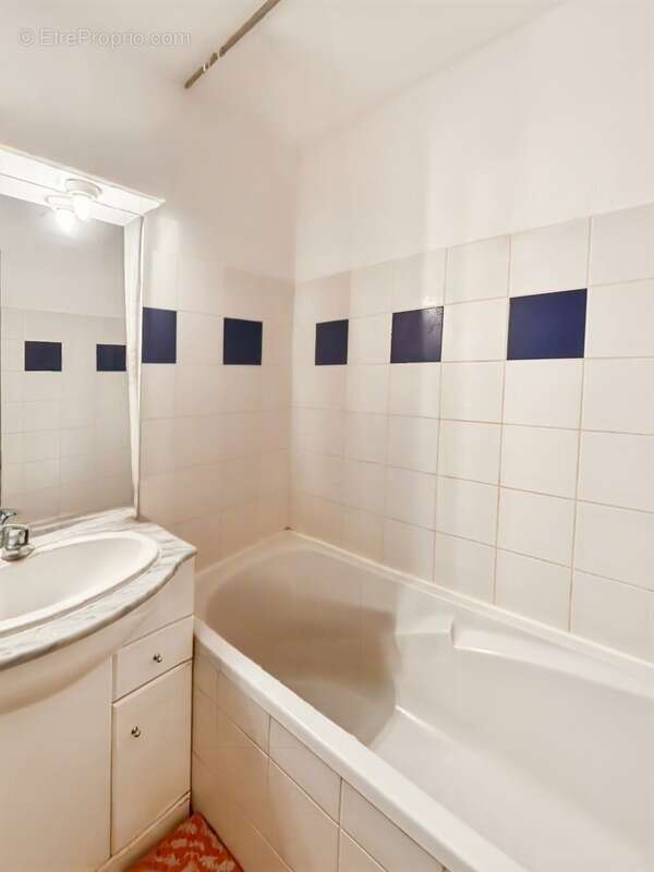 Montpellier Joli T2 avec balcon, piscine et vue jardin - photo 5