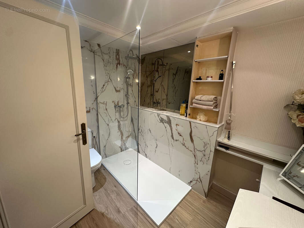 Appartement à EVIAN-LES-BAINS