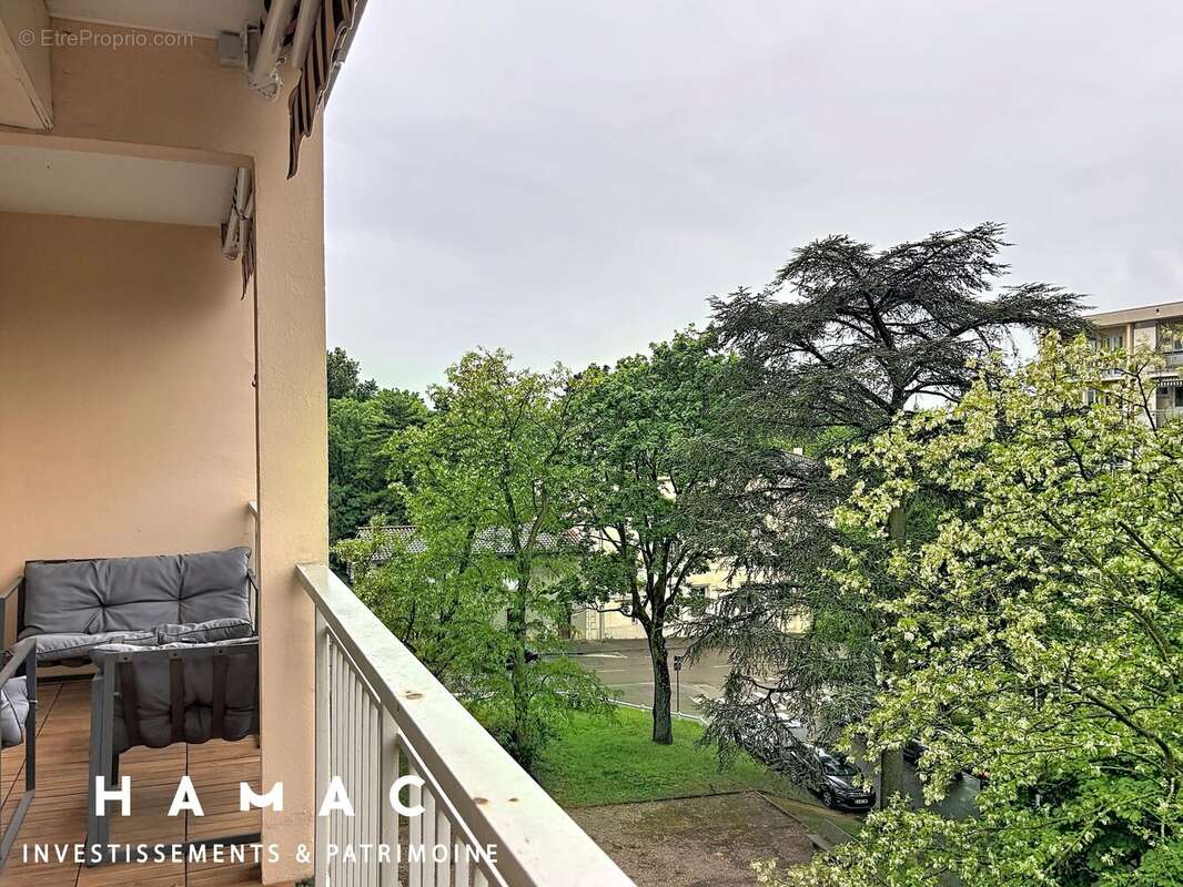 Appartement à SAINTE-FOY-LES-LYON