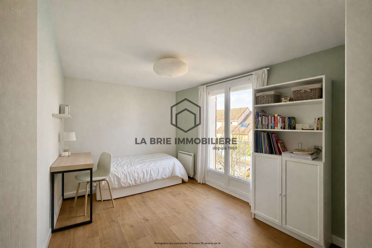 Maison à MANDRES-LES-ROSES