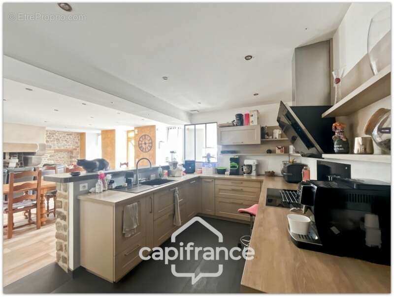 Maison à SAINTE-CECILE