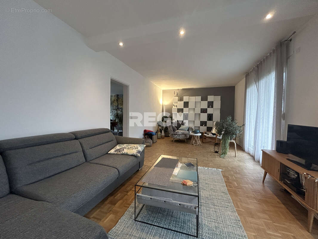 Appartement à BILLERE