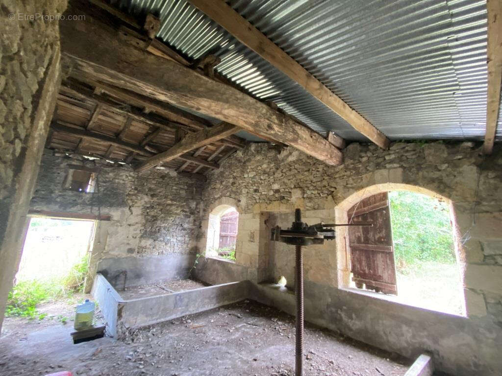 Maison à SAINT-CHRISTOLY-DE-BLAYE