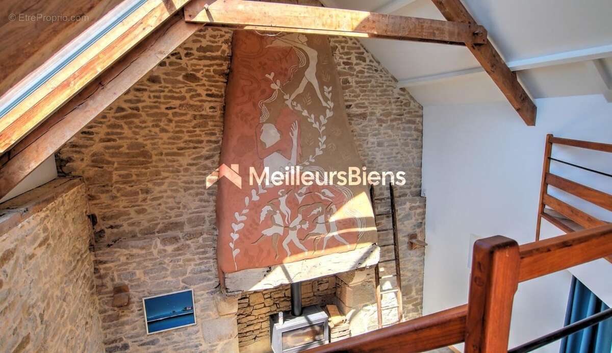 Longère à Arzano 287 m², deux maisons, 7 chambres, grand terrain - photo 9