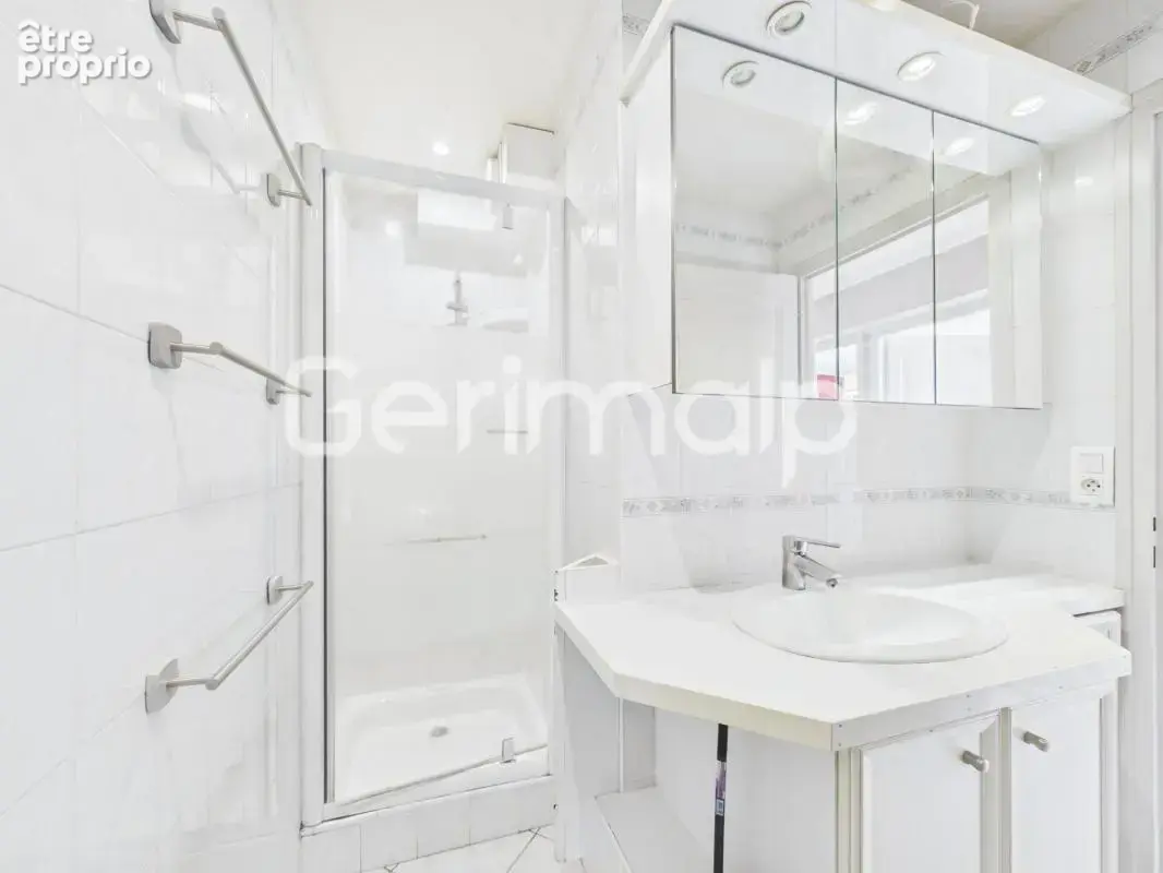 Vente - Appartement - 4 pièces + cuisine - 78 m² - 380 000 € - - photo 20