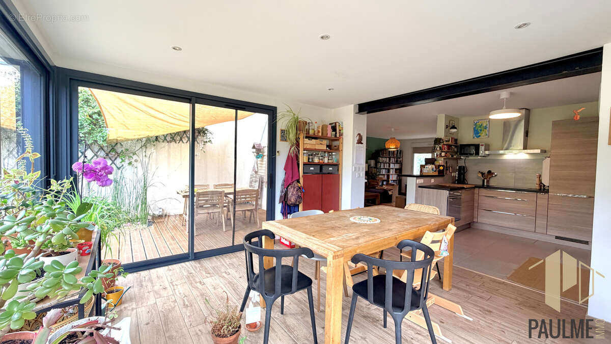 Maison mitoyenne t4 - 118 m2 - garage - thoiry centre 01710 - photo 5