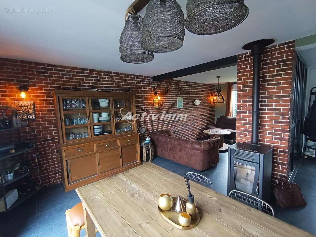 4262 17 - Maison à HUMIERES