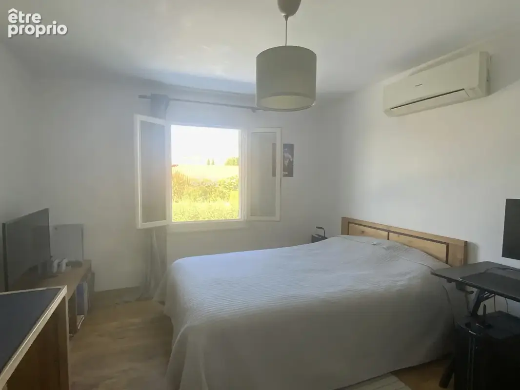 A 600 m de la place aux herbes, villa avec piscine. - photo 12