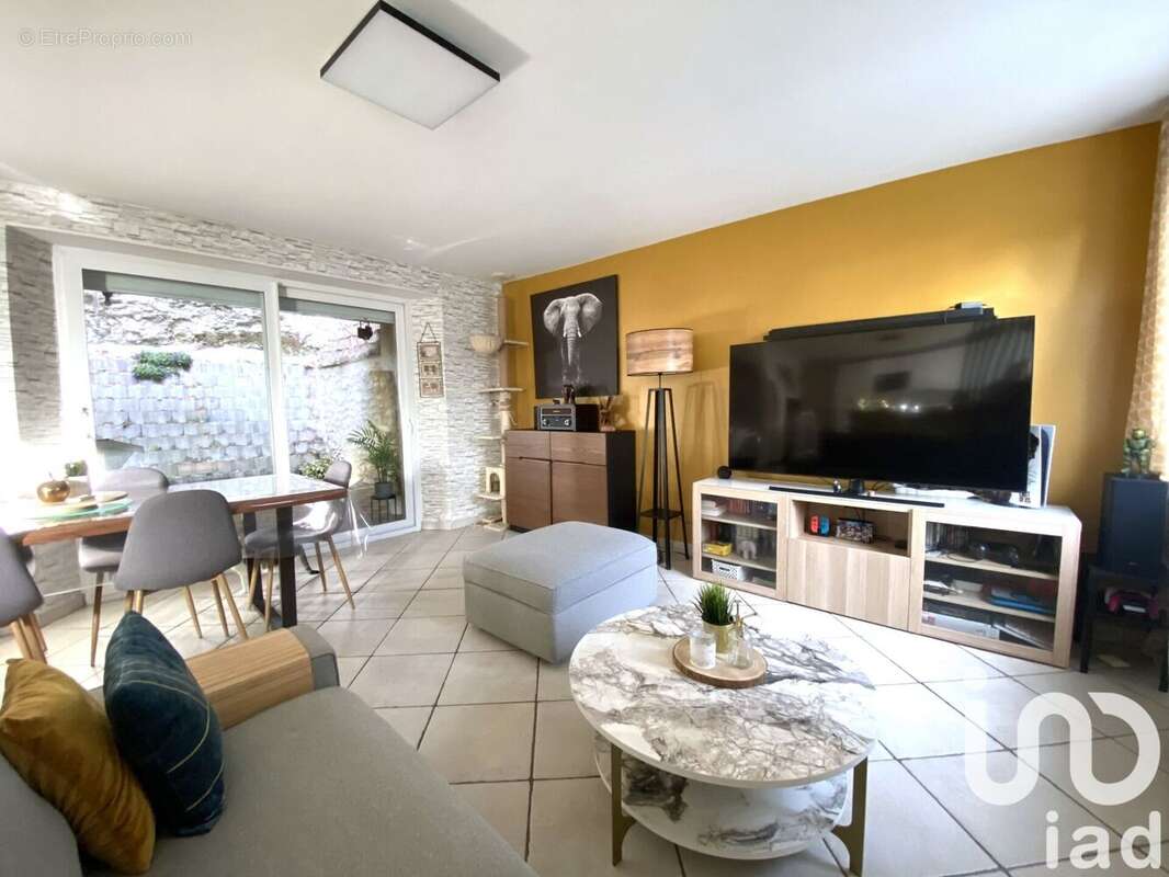 Photo 3 - Maison à TRUYES