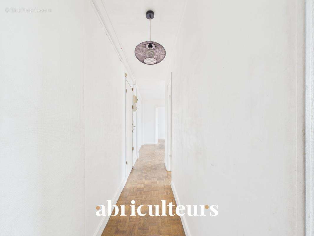 Excellent potentiel pour ce 3 pièces plein sud en vente à Montreuil (93100) - photo 11